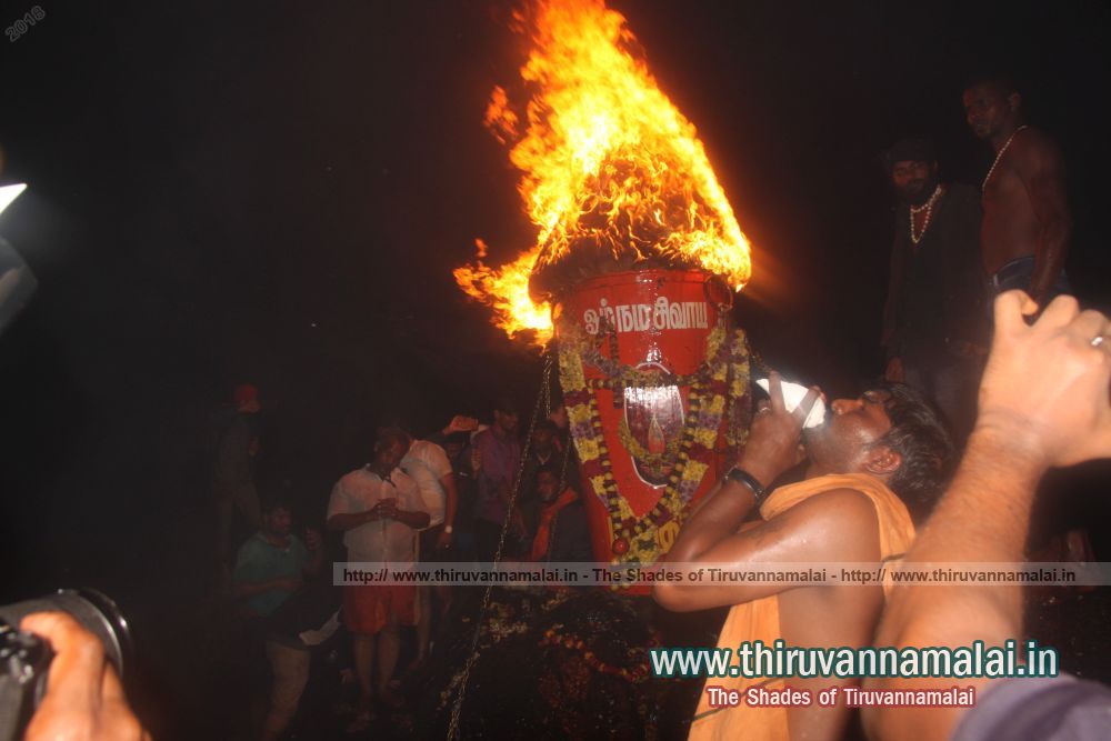 Karthigai Maha Deepam 2018